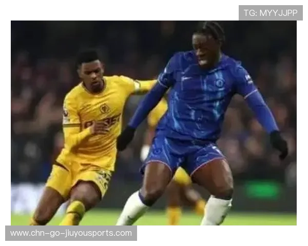 切尔西冬窗继续加速补强，后防线补强成为当务之急，切尔西贴